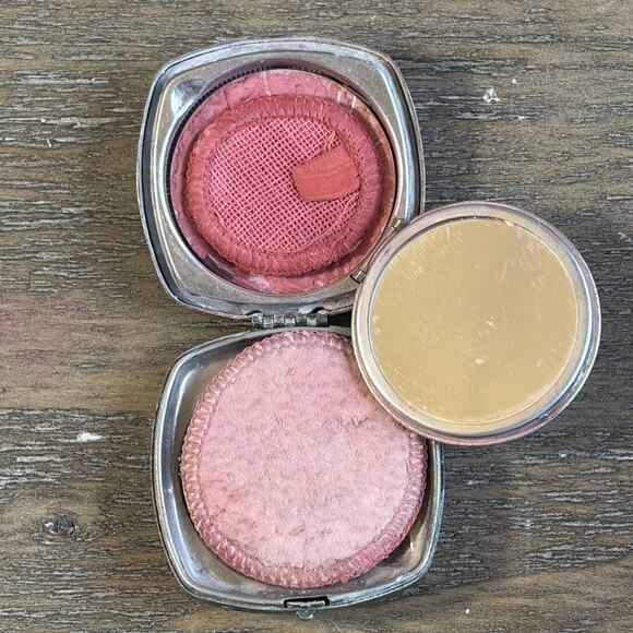 Djer-Kiss Powder Compact Vanity Case Kissing Fairies Art Nouveau 1917-1925 - Picture 15 of 16